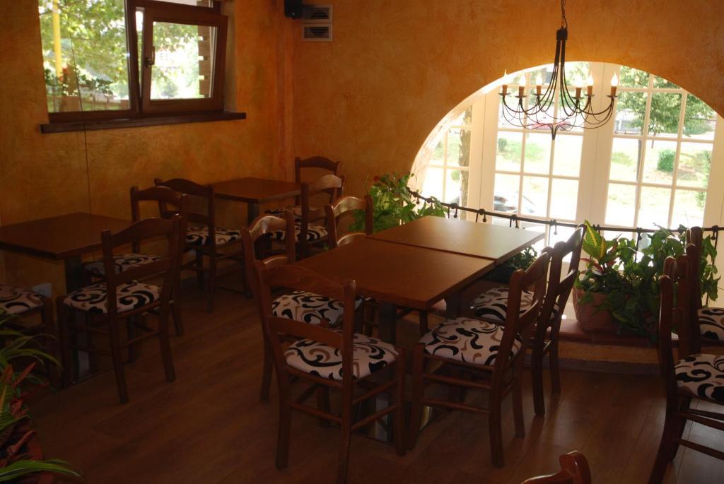 Hotel Town House Tirana Exterior foto