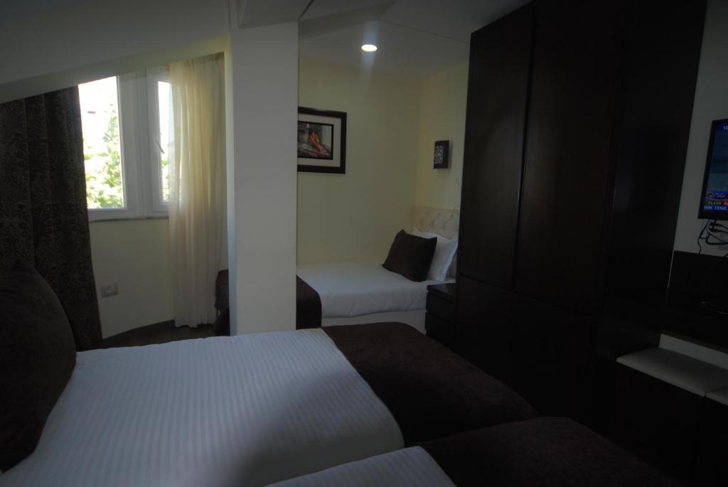 Hotel Town House Tirana Cameră foto