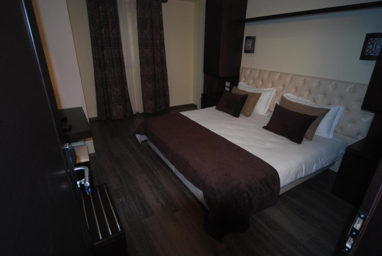 Hotel Town House Tirana Cameră foto